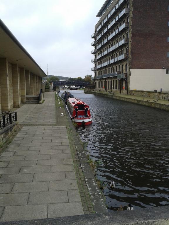 Waterfront Hotel Brighouse Eksteriør bilde
