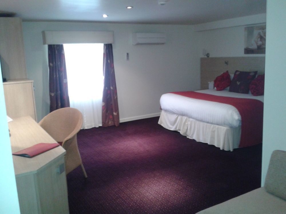 Waterfront Hotel Brighouse Eksteriør bilde