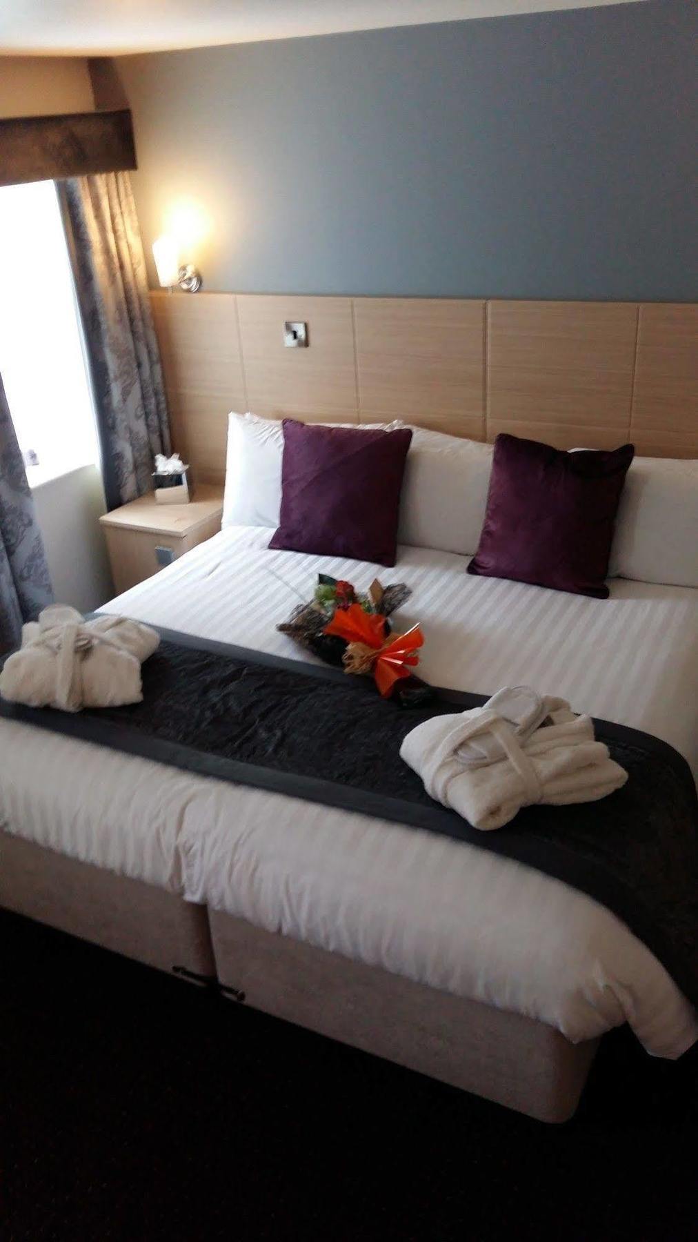 Waterfront Hotel Brighouse Eksteriør bilde
